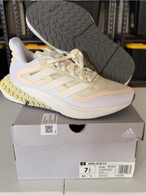 adidas 4DFWD Pulse 2 W Cream and White Sneakers
